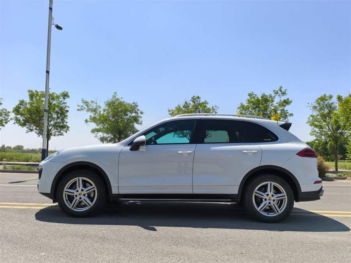 保時(shí)捷 Cayenne  2015款 Cayenne 3.0T圖片
