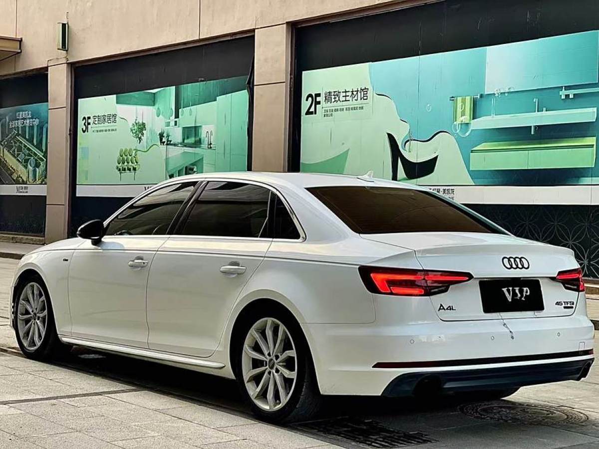 奧迪 奧迪A4L  2018款 30周年年型 45 TFSI quattro 個性運動版圖片