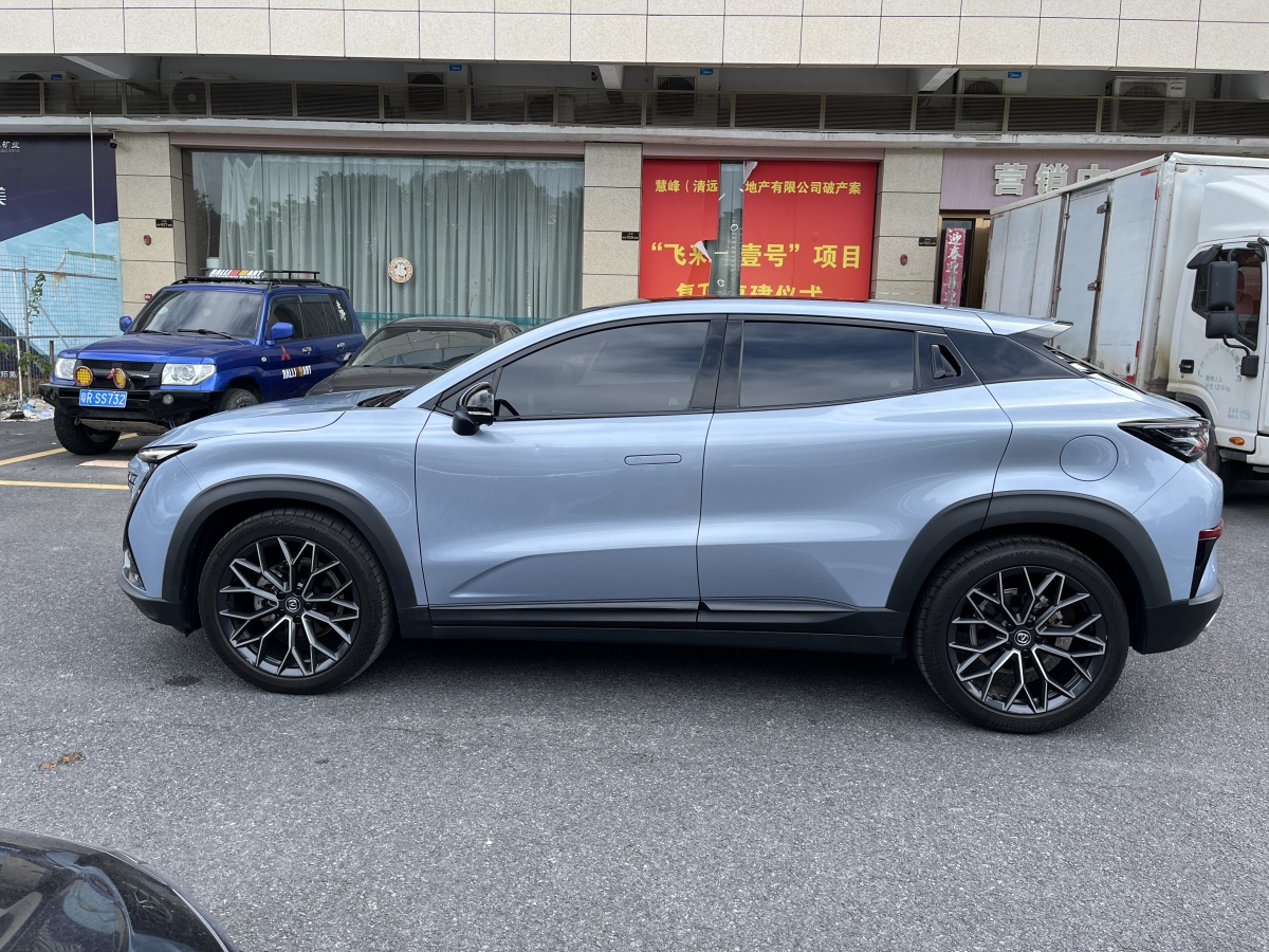 長(zhǎng)安 UNI-T  2022款 1.5T 尊貴型圖片