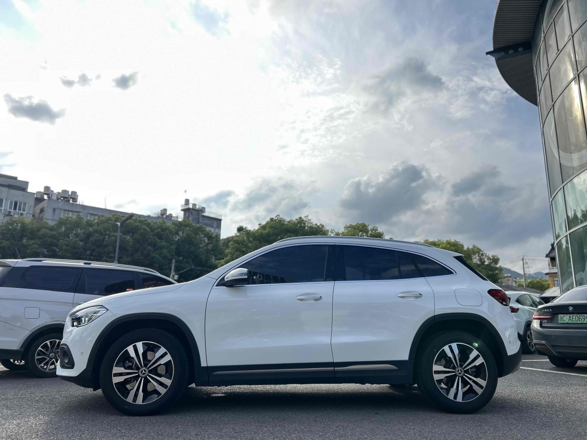 奔馳 奔馳GLA  2022款 GLA 220圖片
