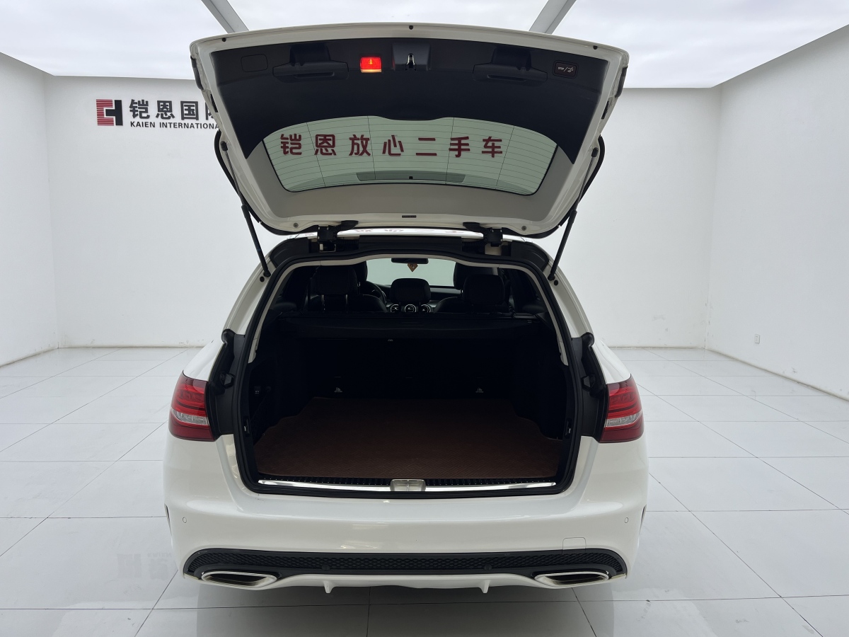 奔馳 奔馳C級(jí)  2018款 C 200 旅行轎車圖片