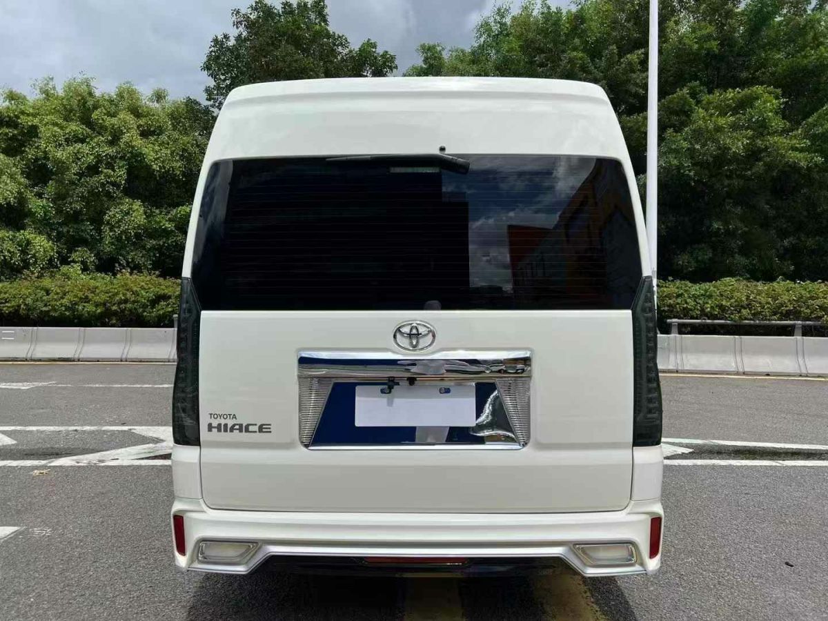 豐田 凱美瑞  2022款 2.0GVP 領(lǐng)先版圖片