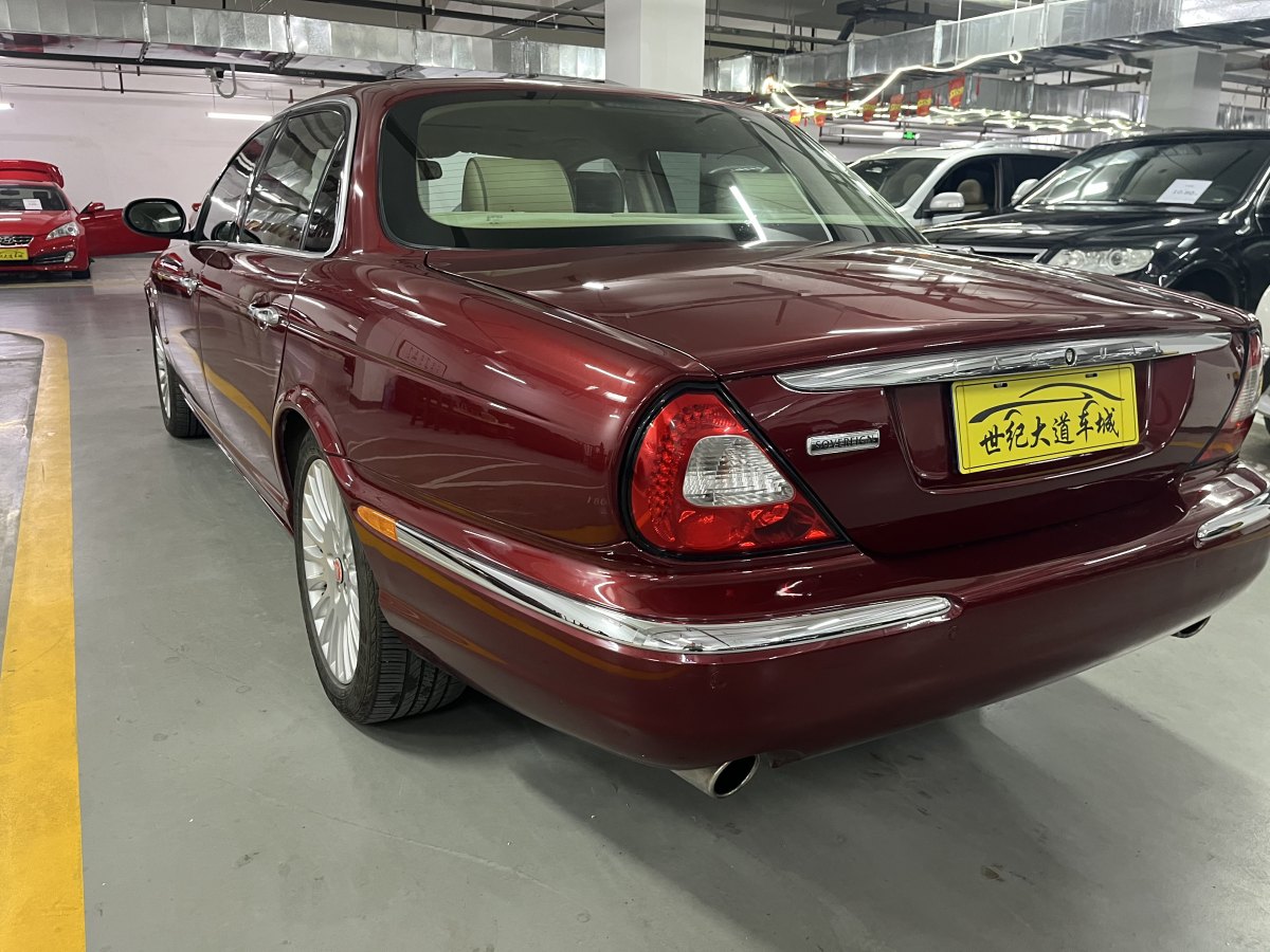 捷豹 XJ  2007款 XJ6L 3.0皇家加长版图片