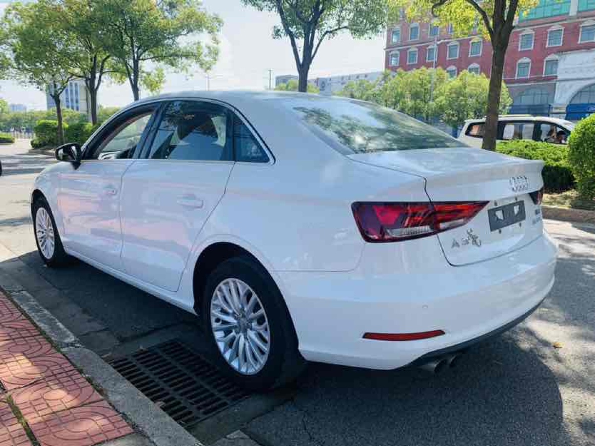 奧迪 奧迪A3  2014款 Limousine 35 TFSI 自動進取型圖片