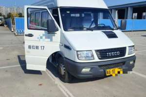 得意 依维柯 2.8T A40客车中顶11-17座43S5