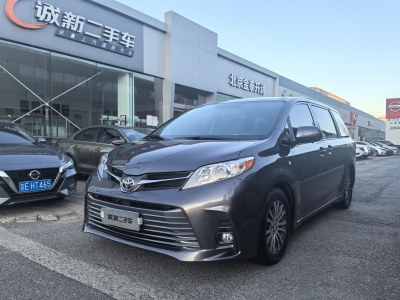 2019年10月 豐田 塞納(進口) 3.5L XLE 兩驅(qū)圖片