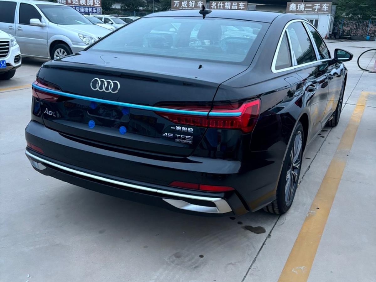 奧迪 奧迪A6L  2024款 45 TFSI quattro 臻選致雅型圖片