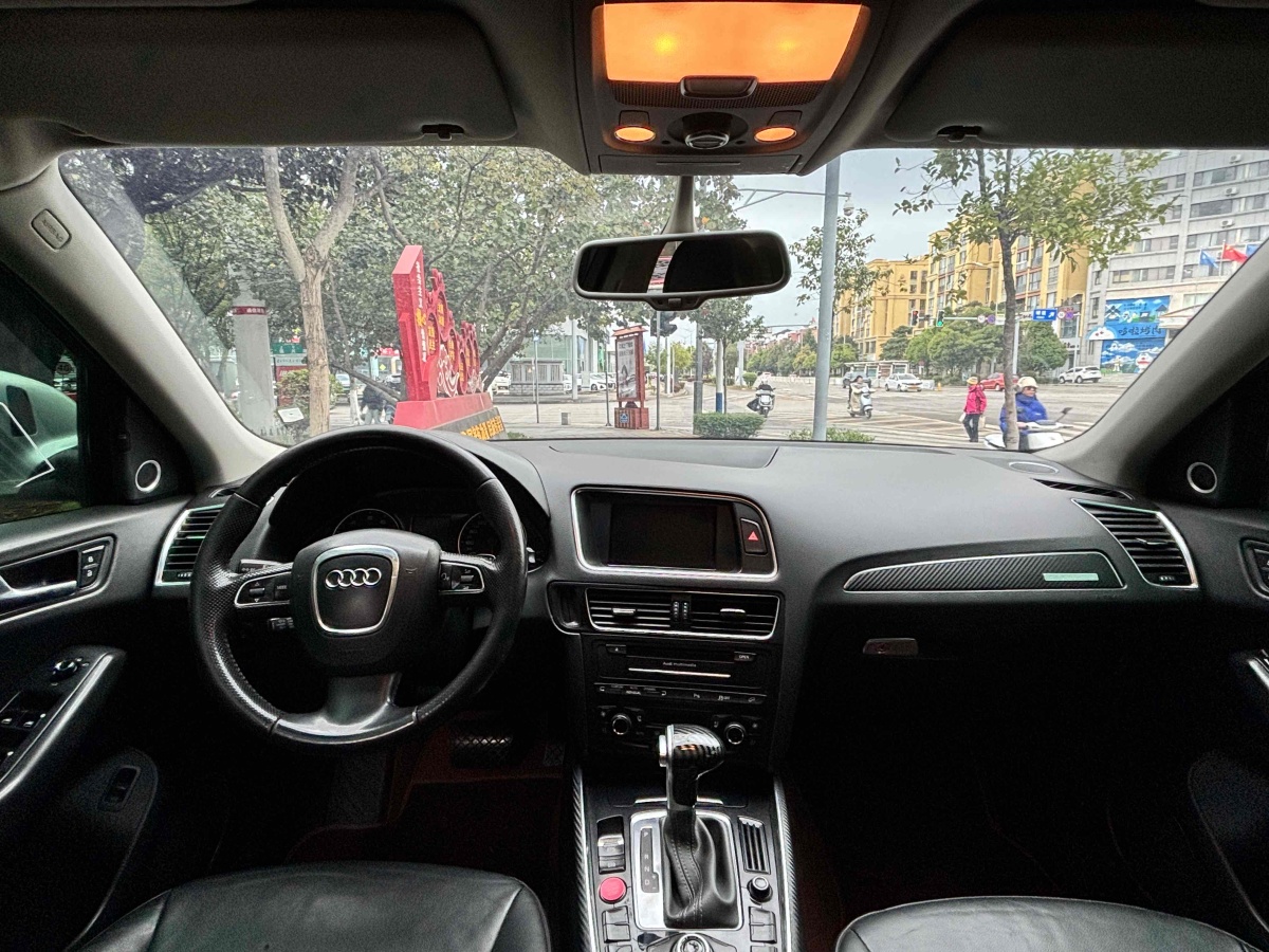 奧迪 奧迪Q5  2012款 2.0TFSI 豪華型圖片