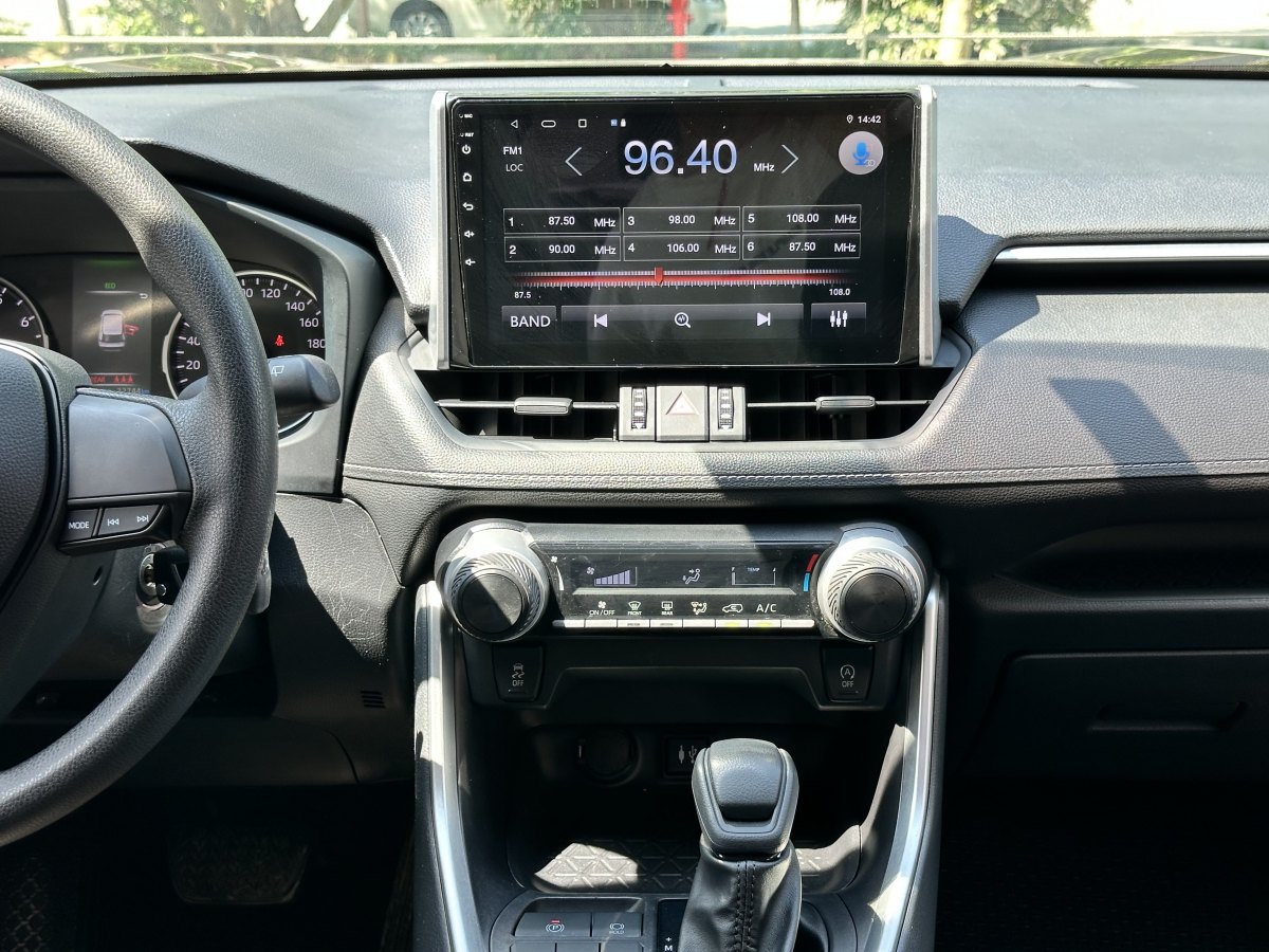 丰田 威兰达  2022款 改款 2.0L CVT两驱领先版图片