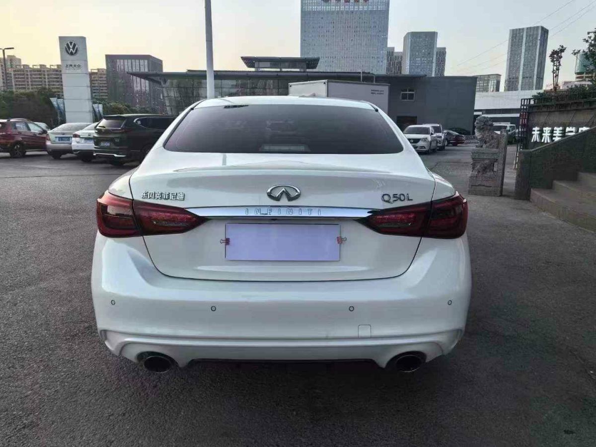 英菲尼迪 Q50L  2021款 2.0T 舒適版圖片