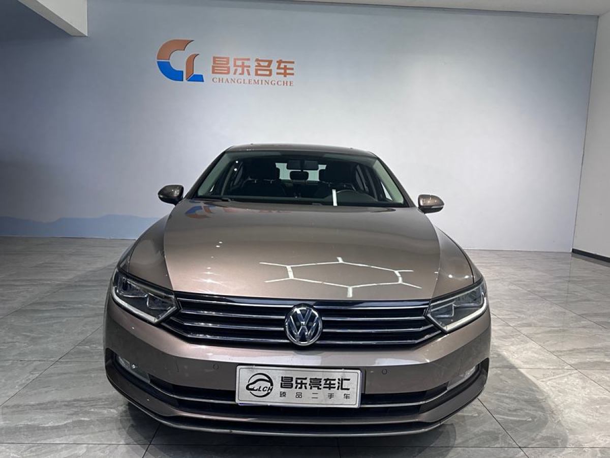 大眾 邁騰  2018款 330TSI DSG 領(lǐng)先型圖片