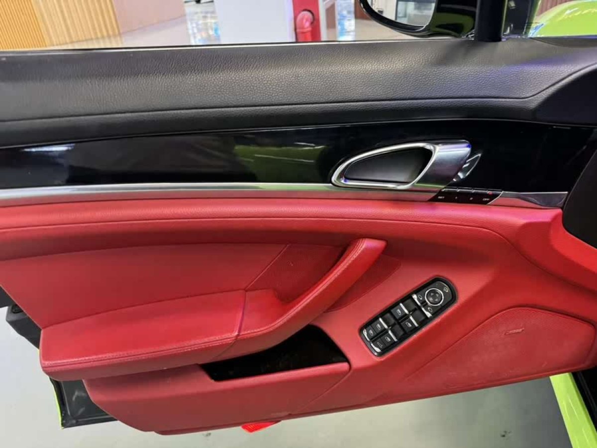 保時(shí)捷 Panamera  2010款 Panamera 4S 4.8L圖片