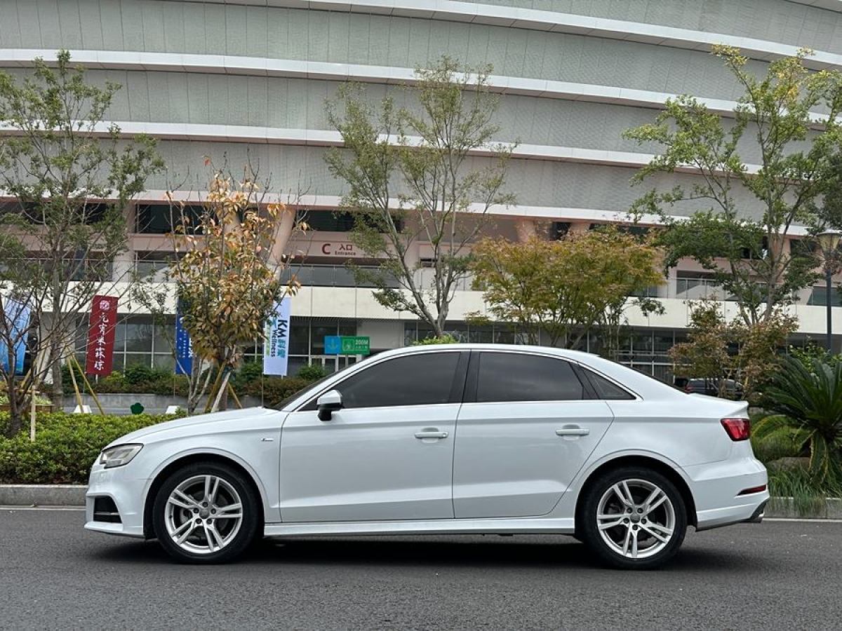 2019年12月奧迪 奧迪A3  2020款 Limousine 35 TFSI 時(shí)尚型 國(guó)V