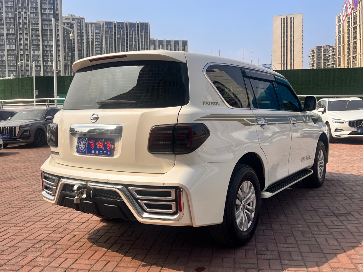 日產(chǎn) 途樂  2018款 4.0L 領(lǐng)英型圖片