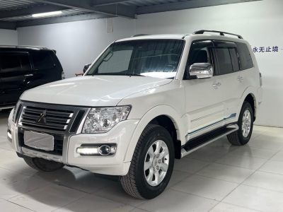 2019年6月 三菱 帕杰羅(進(jìn)口) 3.0L 自動(dòng)尊貴版圖片
