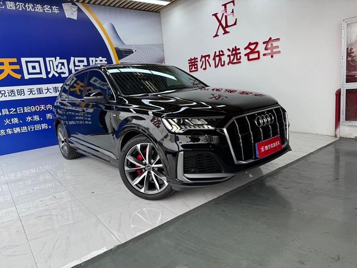 奧迪 奧迪Q7  2024款 55 TFSI quattro S line運(yùn)動(dòng)型圖片