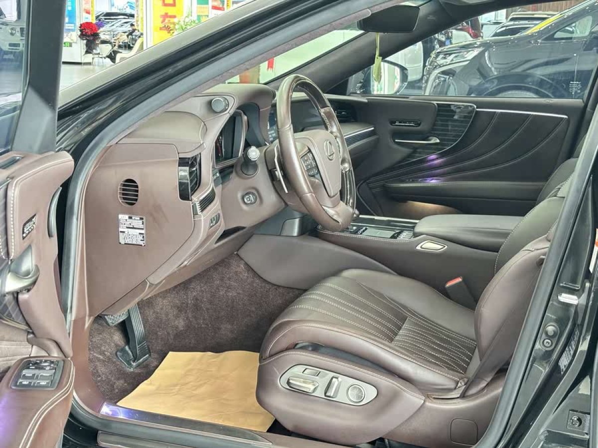 雷克薩斯 LS  2020款 500h 豪華版 國(guó)V圖片
