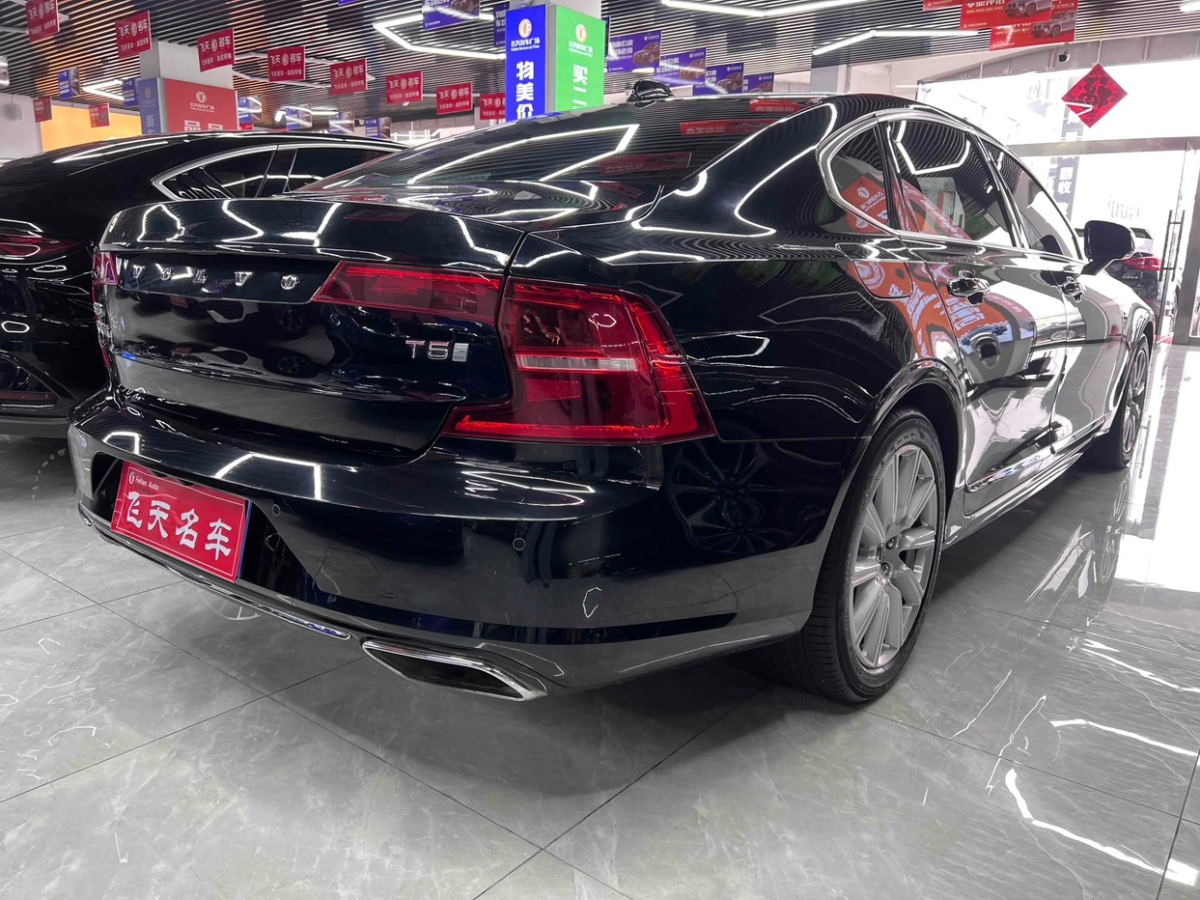 沃爾沃 S90  2020款  T5 智逸豪華版圖片