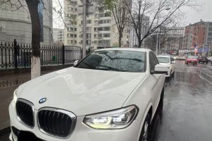 宝马X4 宝马 xDrive25i M运动套装