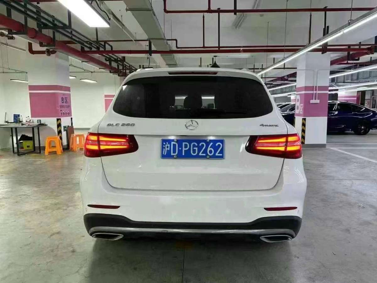 奔馳 奔馳GLC  2018款 改款 GLC 260 4MATIC 豪華型圖片