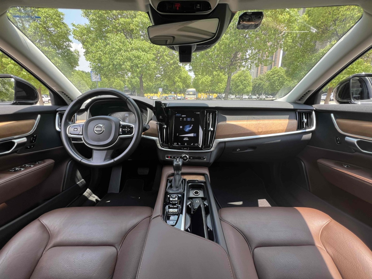 2019年10月沃爾沃 S90  2020款 改款 T5 智逸豪華版