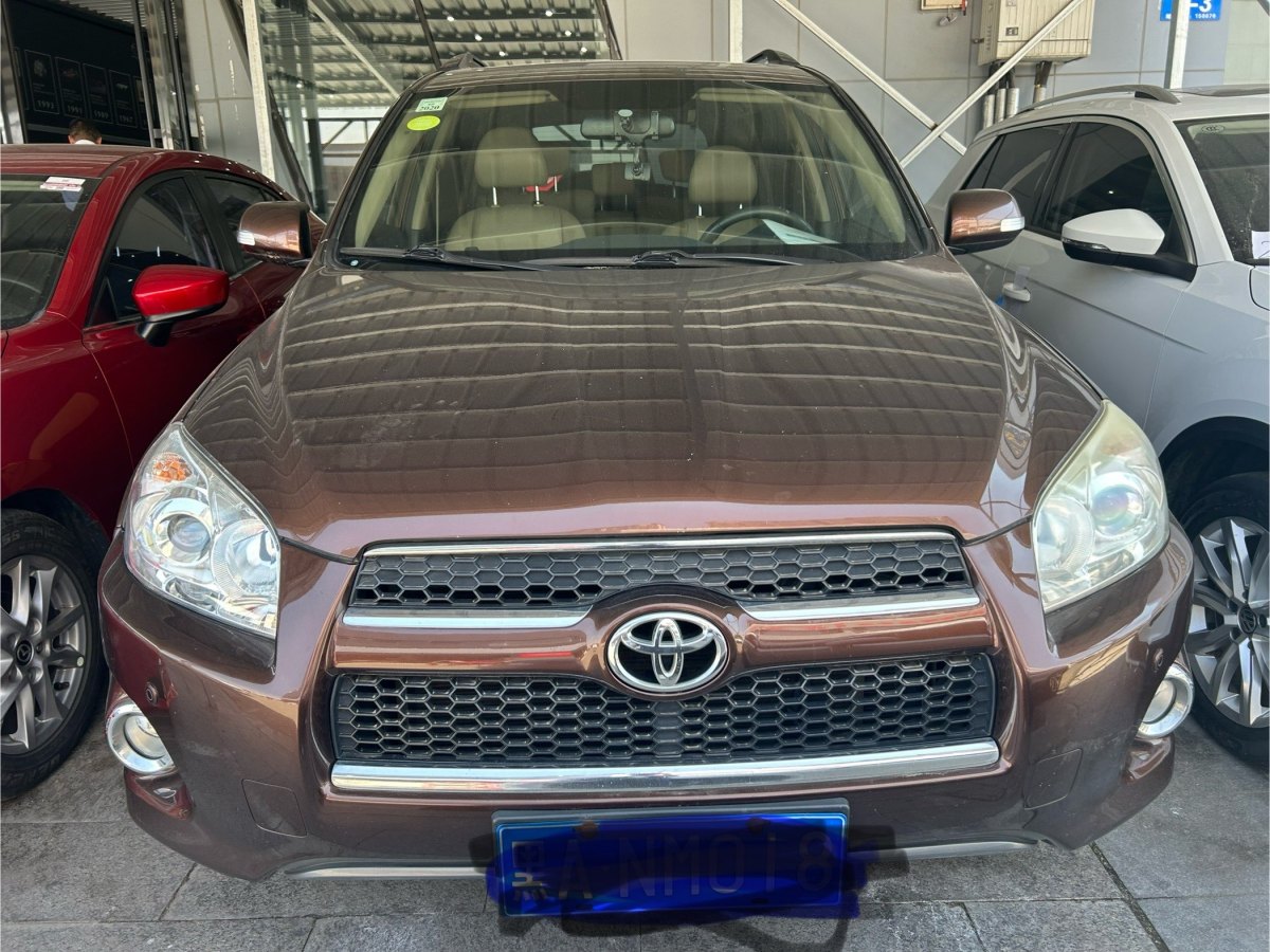 豐田 RAV4榮放  2011款 2.4L 自動四驅(qū)豪華版圖片