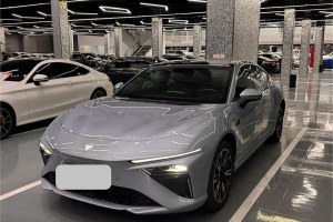 哪吒S 哪吒 改款 增程 1060 Lite版