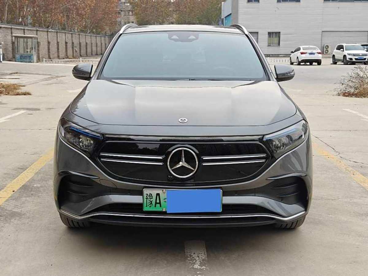 奔馳 奔馳EQA  2022款 EQA 300 4MATIC 首發(fā)特別版圖片