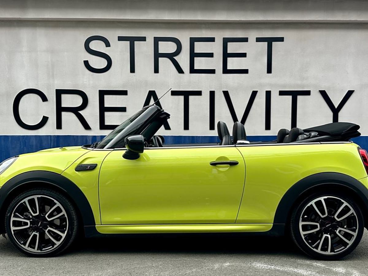 2022年9月MINI MINI  2023款 2.0T COOPER S CABRIO 賽車(chē)手