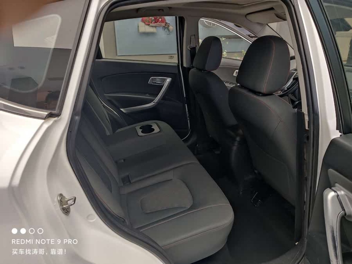 奔騰 X80  2013款 2.0L 自動(dòng)舒適型圖片