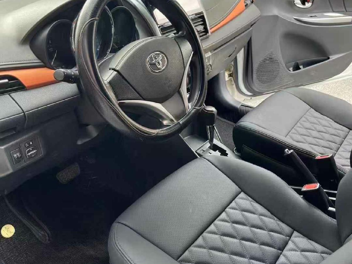 豐田 雅力士  2016款 YARiS L 致炫 1.5G 勁速天窗版圖片