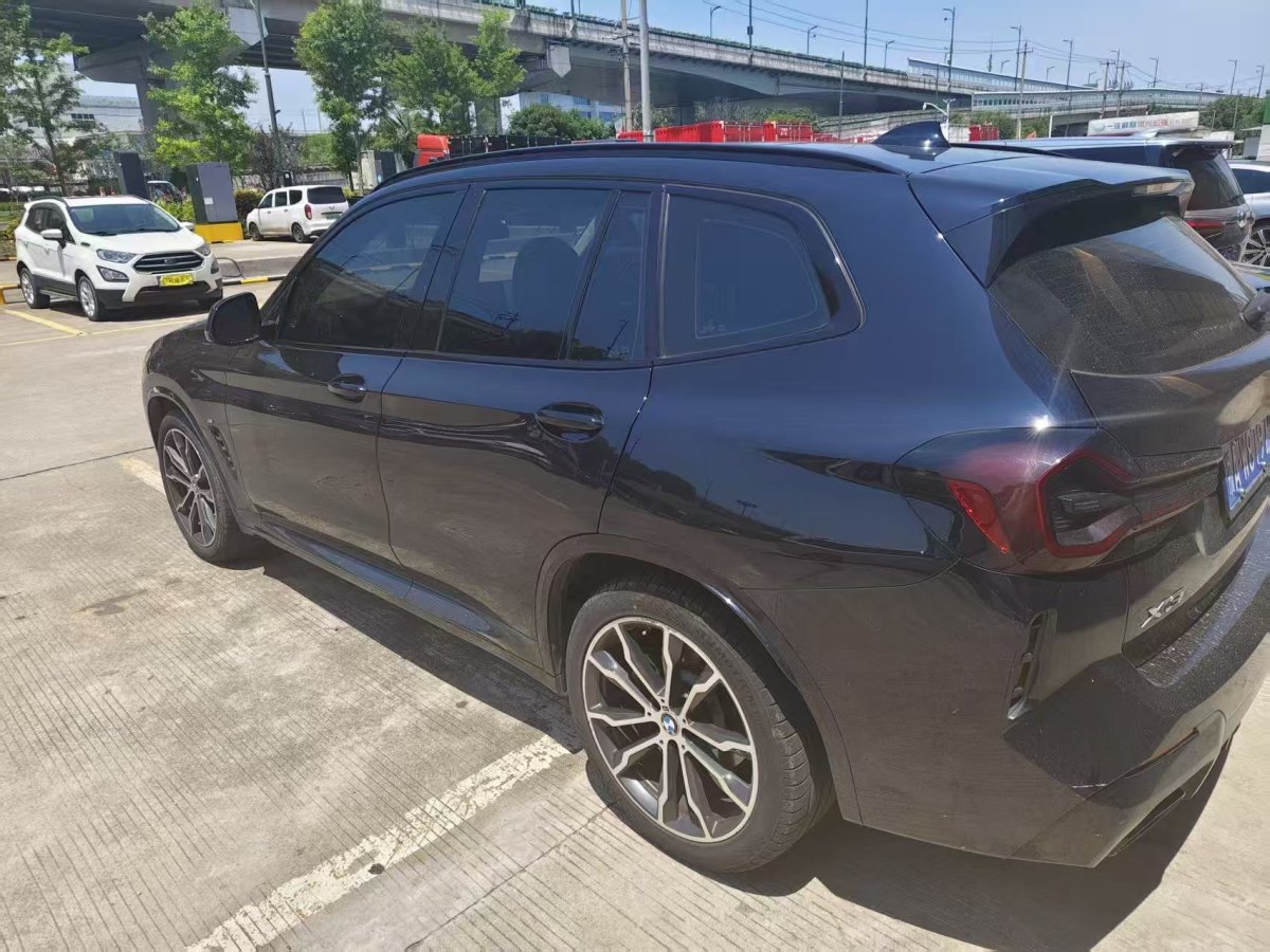 寶馬 寶馬X3  2022款 xDrive30i 領(lǐng)先型 M曜夜套裝圖片