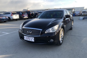 Q70 英菲尼迪 Q70L 2.5L 雅致版