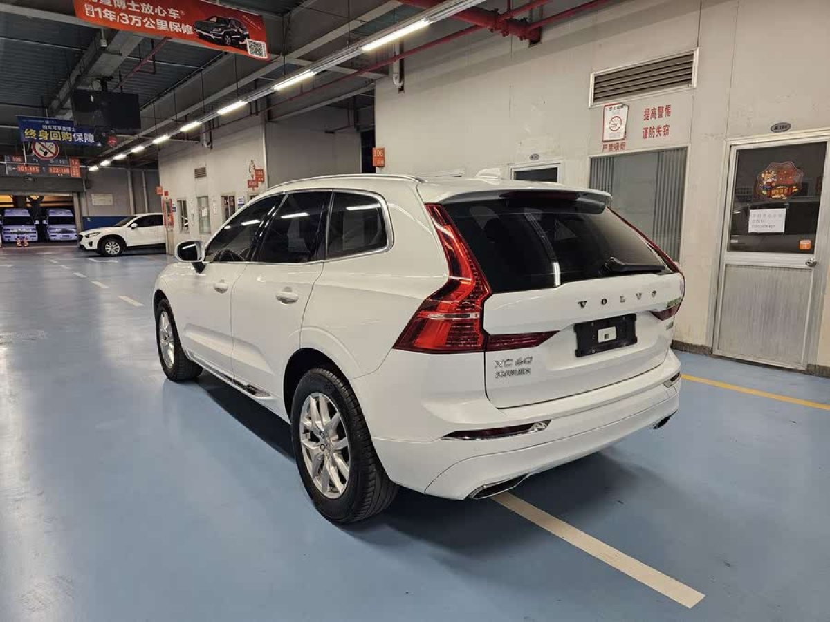 2020年7月沃爾沃 XC60  2020款 T5 四驅(qū)智逸豪華版