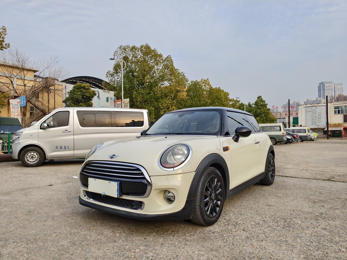 MINI MINI  2016款 1.5T COOPER 表現(xiàn)派圖片