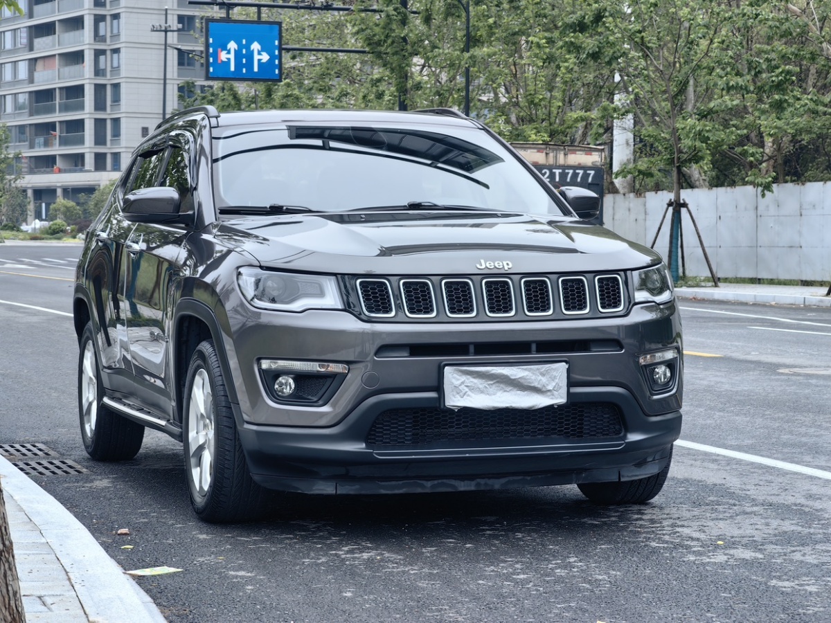 2019年7月Jeep 指南者  2019款  220T 自动驭享版