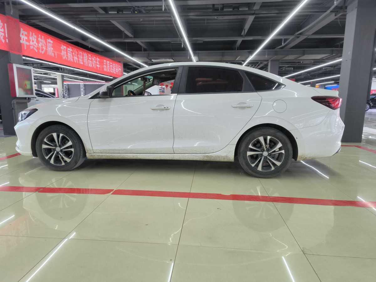 長(zhǎng)安 逸動(dòng)  2020款 PLUS 1.6L GDI 自動(dòng)豪華型圖片