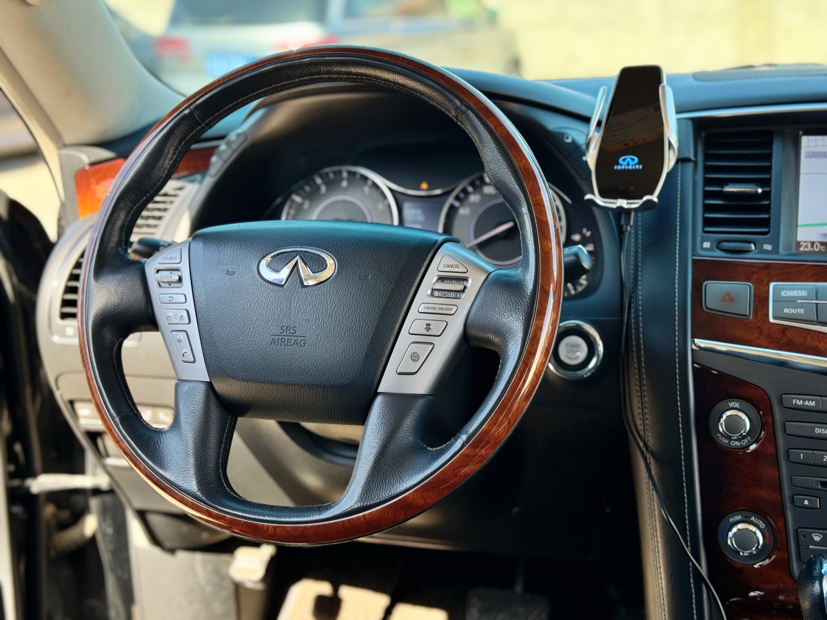 英菲尼迪 QX80  2016款 5.6L 4WD图片