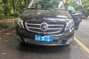V級(jí) 奔馳 V 260 L 尊貴加長(zhǎng)版