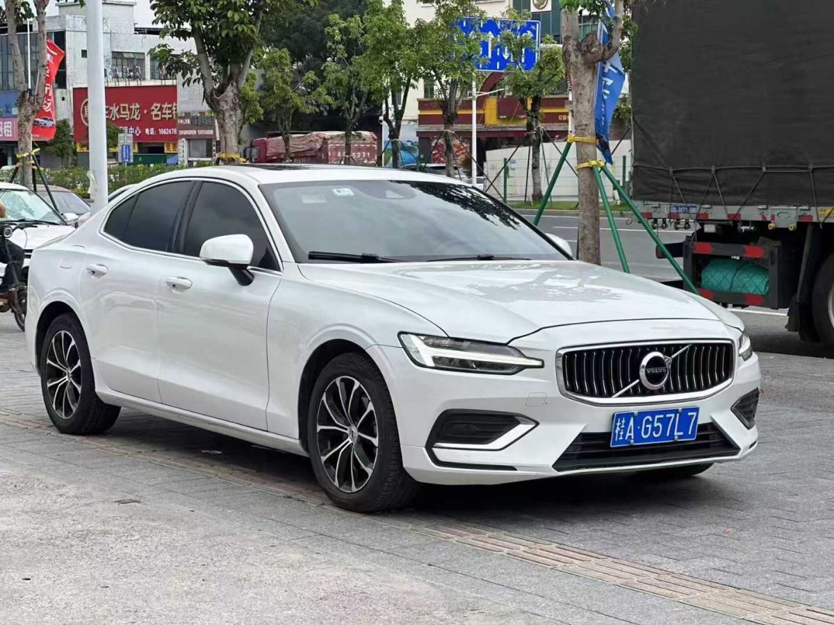 沃爾沃 S60L  2021款 T3 智行豪華版圖片