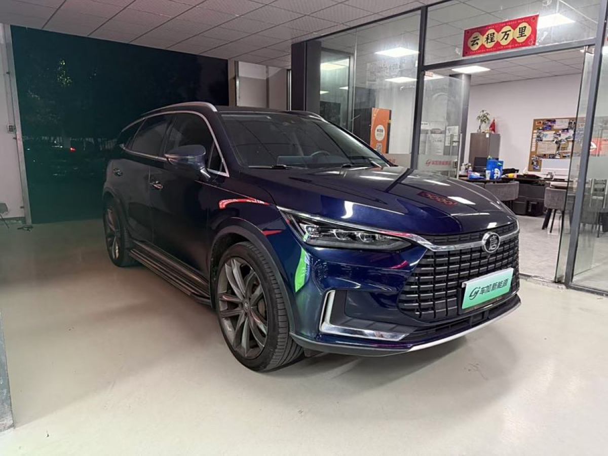 比亞迪 唐新能源  2019款 EV600D 四驅(qū)智聯(lián)創(chuàng)領(lǐng)型 5座圖片