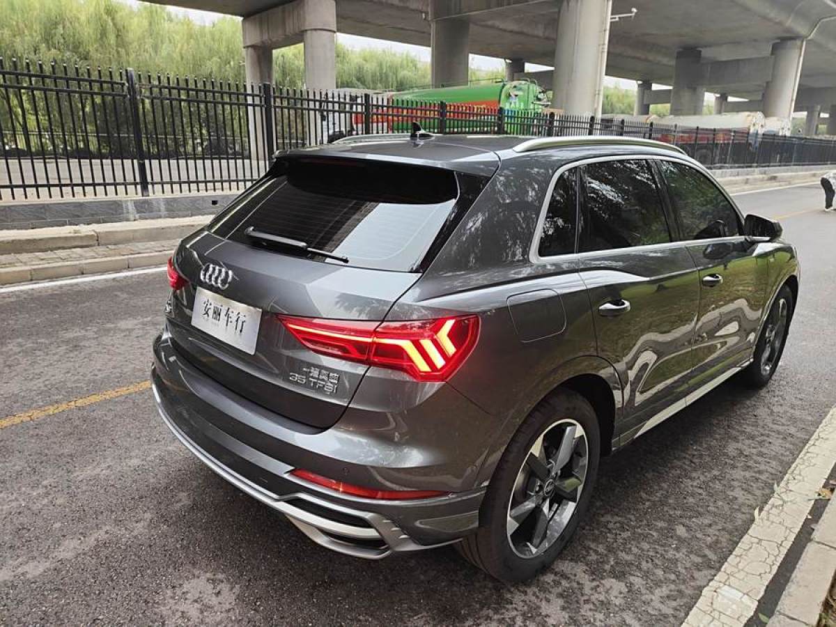 奧迪 奧迪Q3  2019款  35 TFSI 時尚動感型圖片