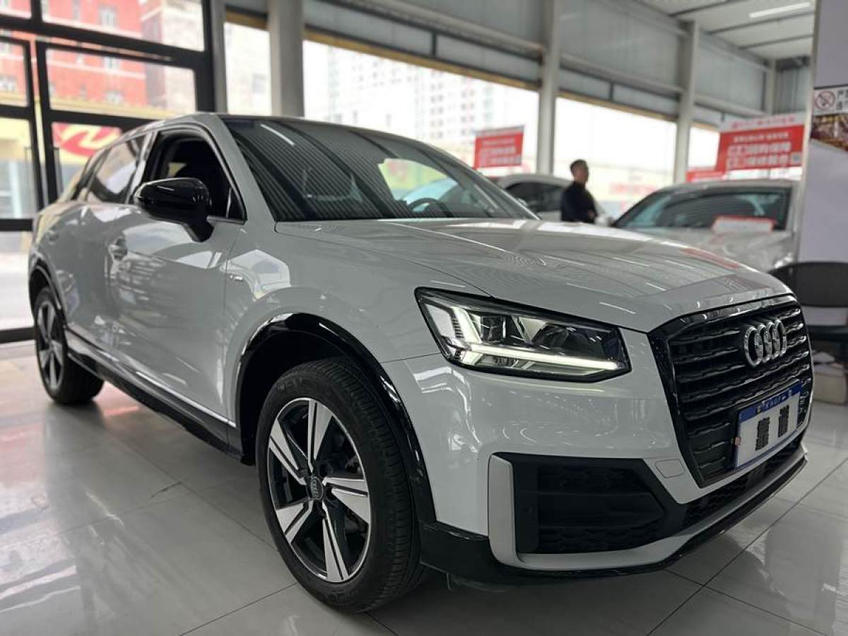 奧迪 奧迪Q2L  2021款 35 TFSI 時尚動感型圖片