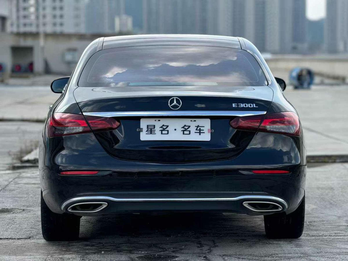 奔馳 奔馳E級  2023款 E 300 L 豪華型圖片