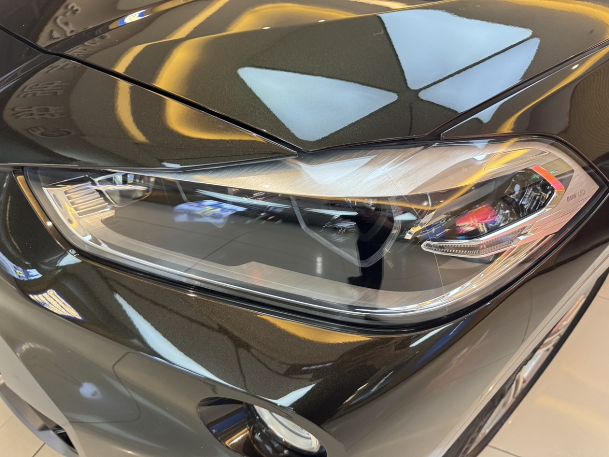 寶馬 寶馬X2  2019款  sDrive25i 領(lǐng)先型M越野套裝 國VI圖片