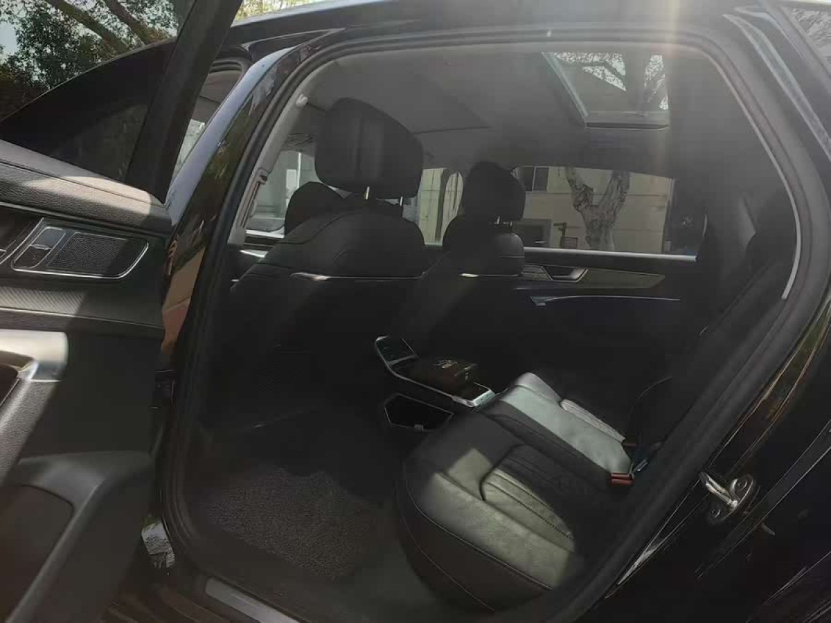 奧迪 奧迪A6L  2021款 45 TFSI quattro 臻選動(dòng)感型圖片