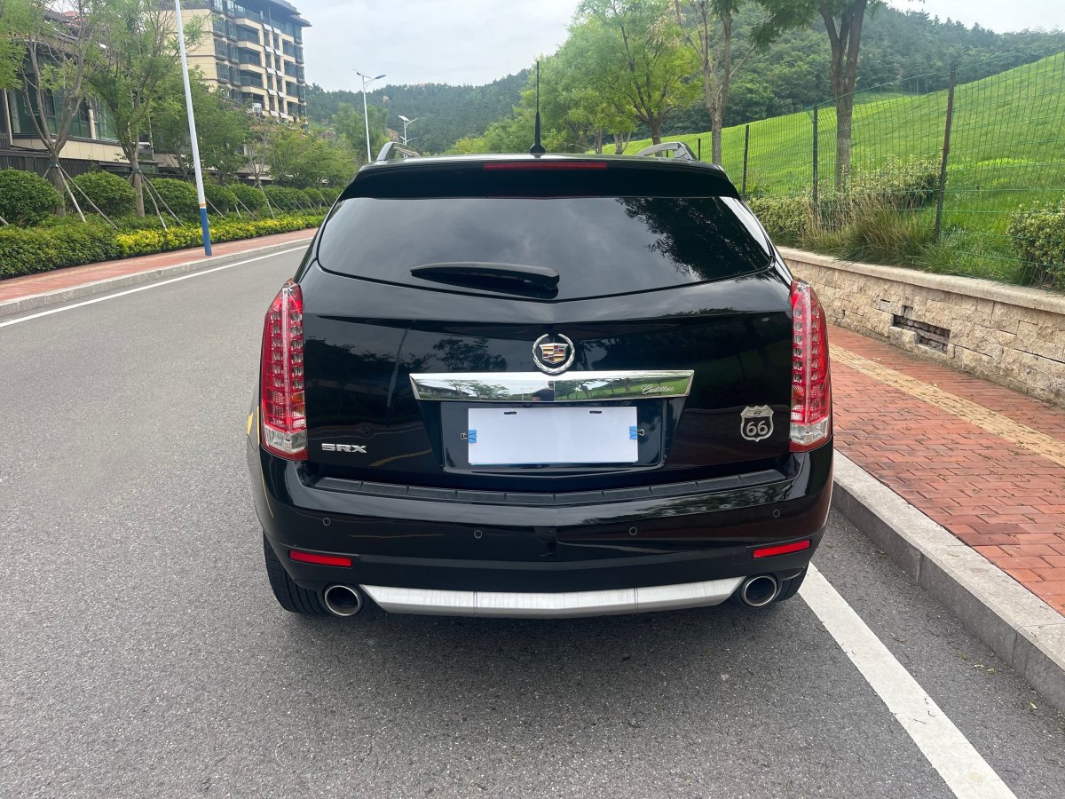 2014年3月凱迪拉克 SRX  2014款 3.0L 精英型