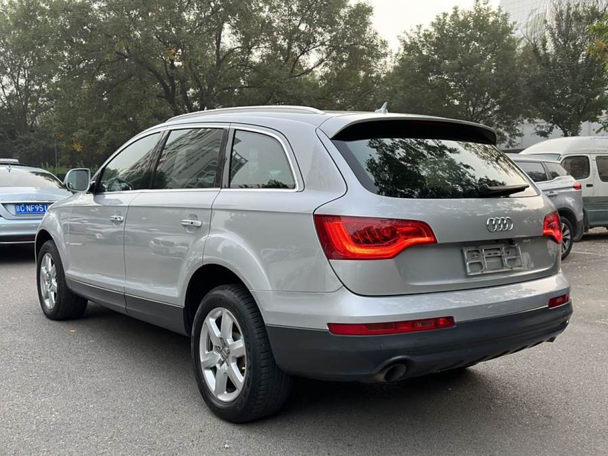 奧迪 奧迪Q7  2013款 35 TFSI 技術(shù)型圖片