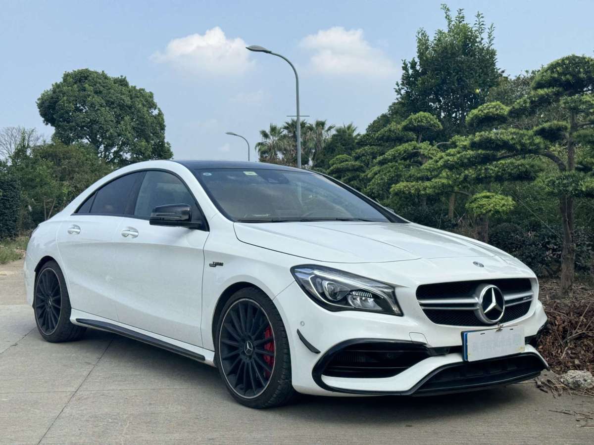 2019年5月奔馳 奔馳CLA級(jí)AMG  2017款 改款 AMG CLA 45 4MATIC