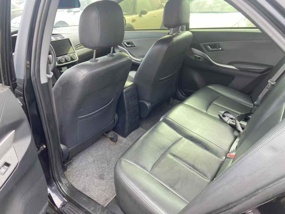 眾泰 Z300  2013款 1.5L 手動豪華型圖片